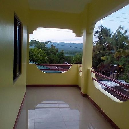 Rms Travellers Inn Poro Bagian luar foto