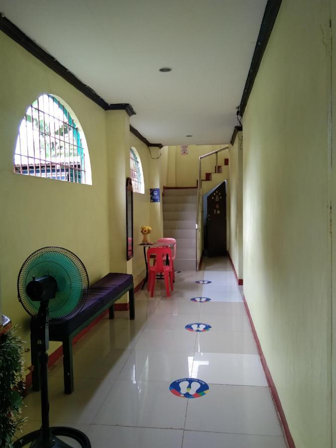 Rms Travellers Inn Poro Bagian luar foto