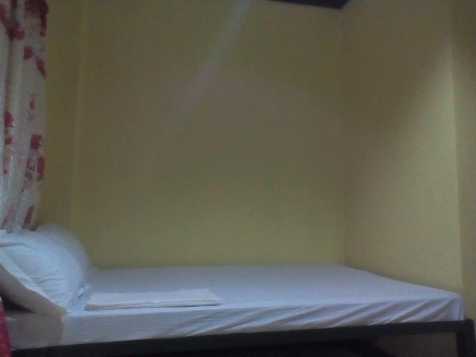 Rms Travellers Inn Poro Bagian luar foto